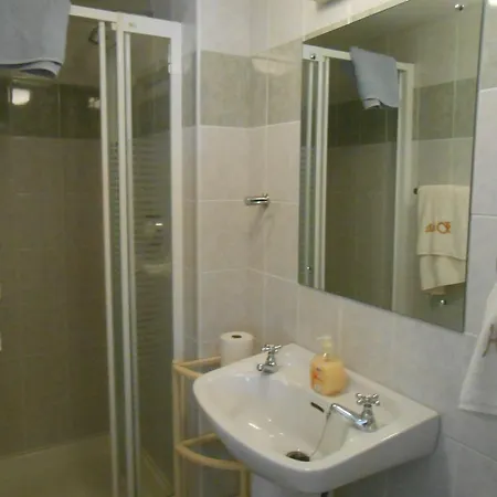 Bed & Breakfast Claddagh Bed & Breakfast 3*